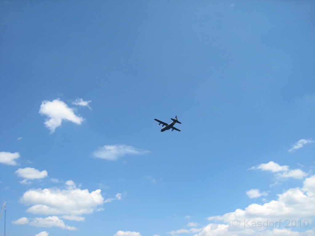 Michigan TC 2010-07 1430.jpg - The Michigan West Coast Tour of July 2010. From Luddington State Park to Traverse City for the Cherry Festival!